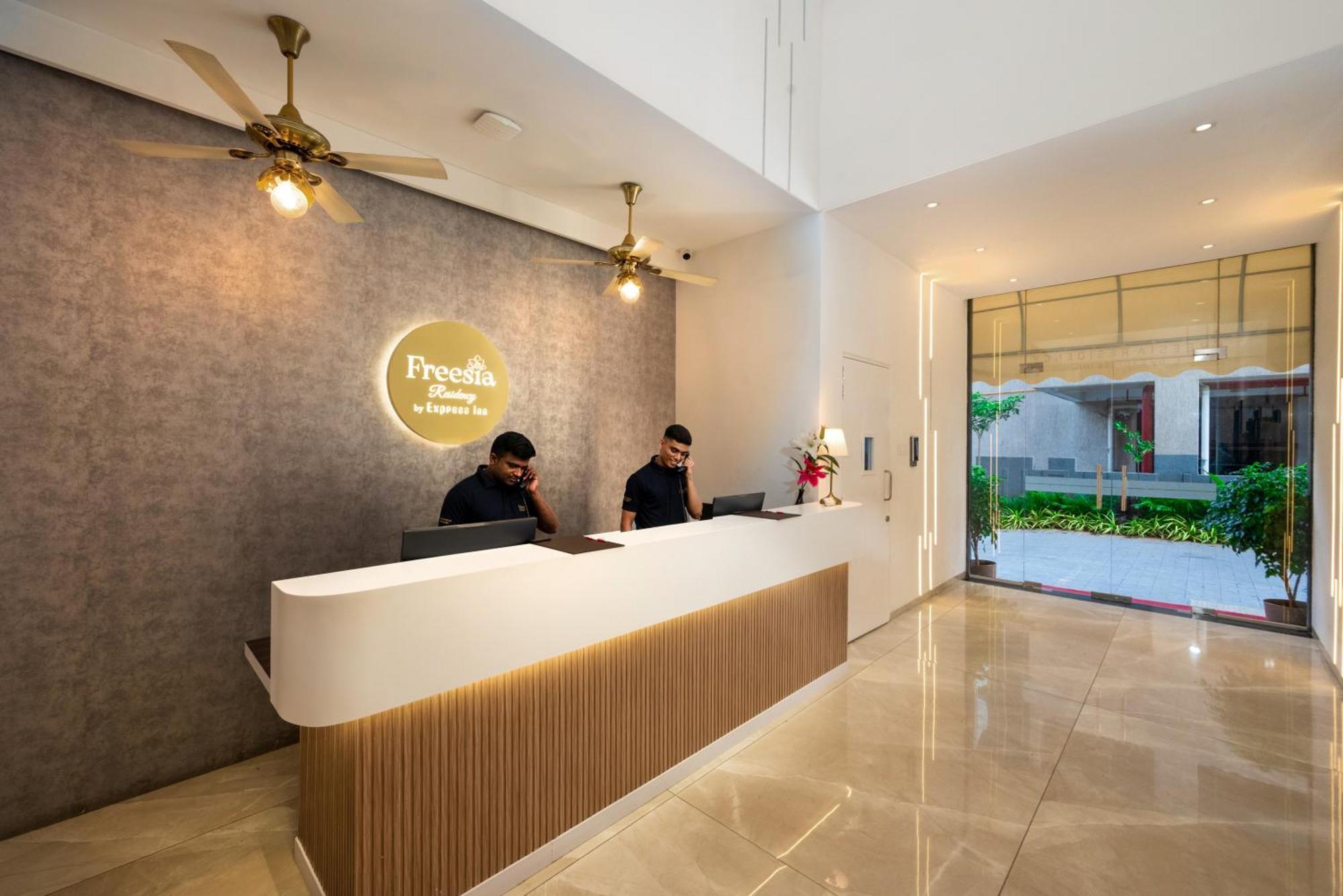 Freesia Residency By Express Inn - Navi Mumbai Extérieur photo